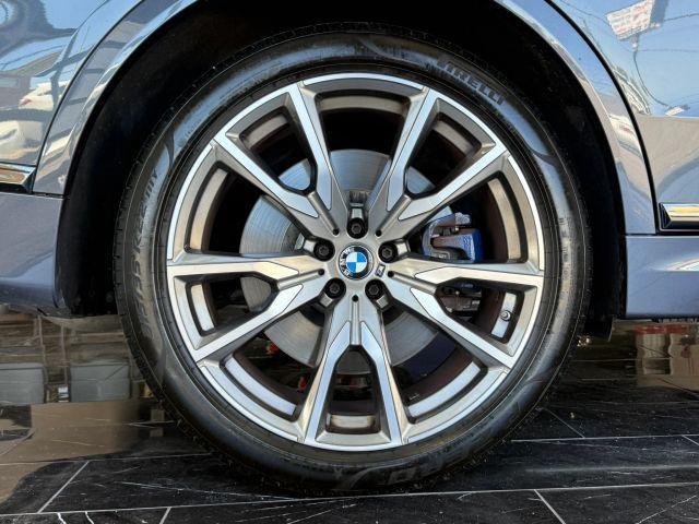BMW X7 view 34