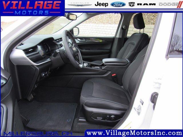used 2023 Jeep Grand Cherokee car, priced at $28,900