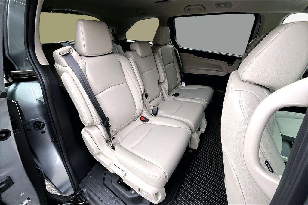 new 2026 Honda Odyssey car, priced at $45,250