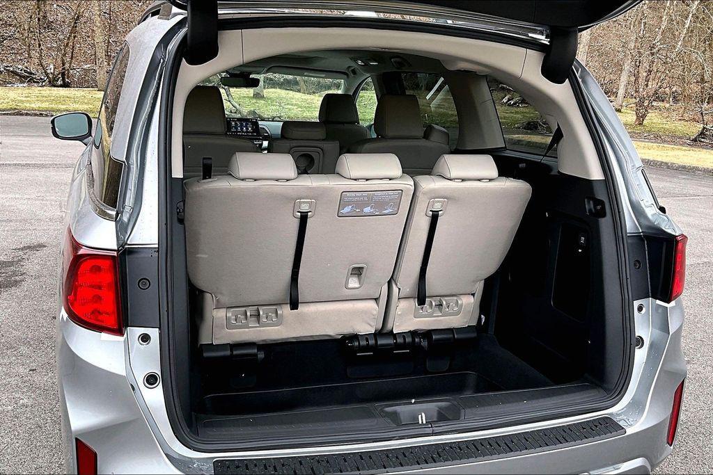 new 2026 Honda Odyssey car, priced at $45,250