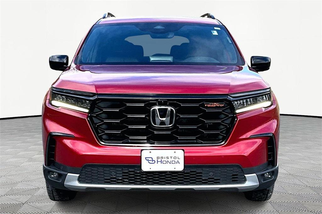 used 2025 Honda Pilot car, priced at $43,697