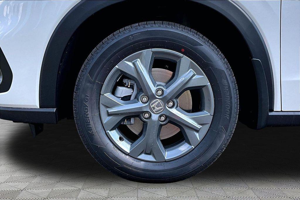 new 2026 Honda HR-V car, priced at $28,405