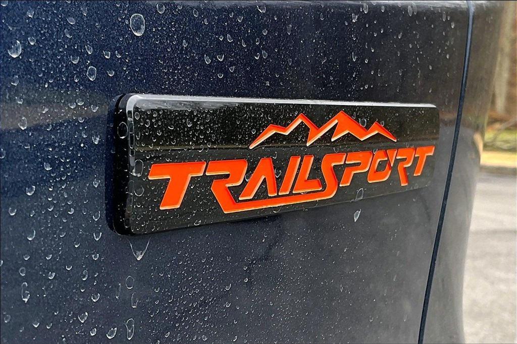 new 2026 Honda CR-V Hybrid car, priced at $40,250