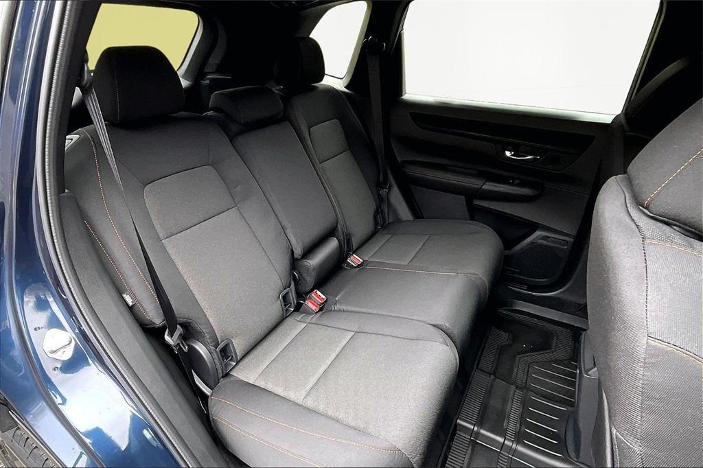 new 2026 Honda CR-V Hybrid car, priced at $40,250