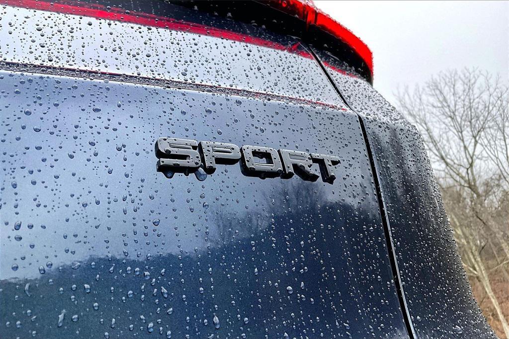 new 2026 Honda CR-V Hybrid car, priced at $41,675