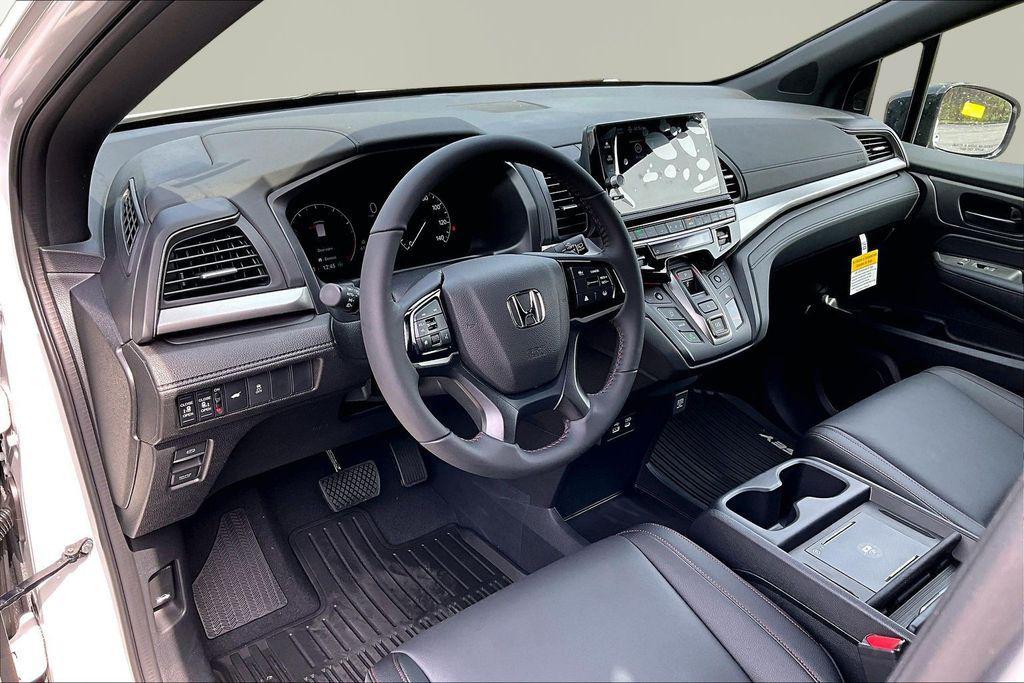 new 2026 Honda Odyssey car, priced at $45,845