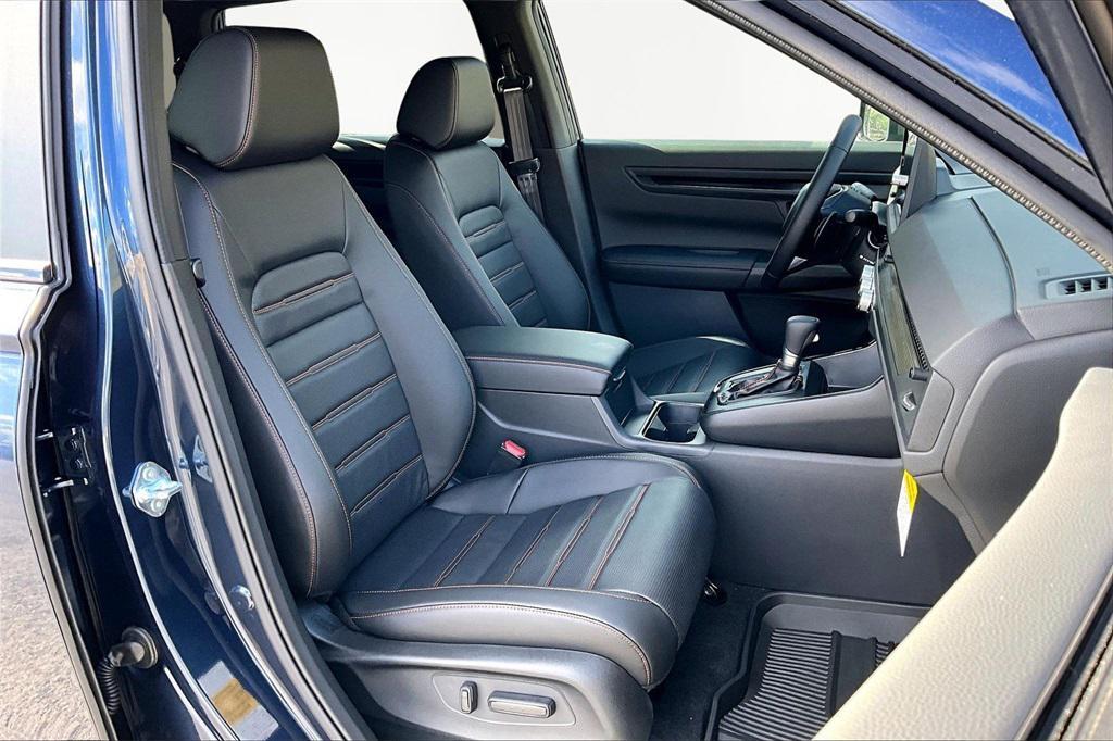 new 2026 Honda CR-V Hybrid car, priced at $41,675
