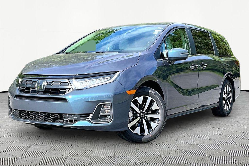 new 2026 Honda Odyssey car, priced at $44,290