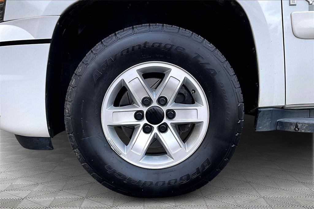 used 2008 GMC Yukon XL car, priced at $9,754