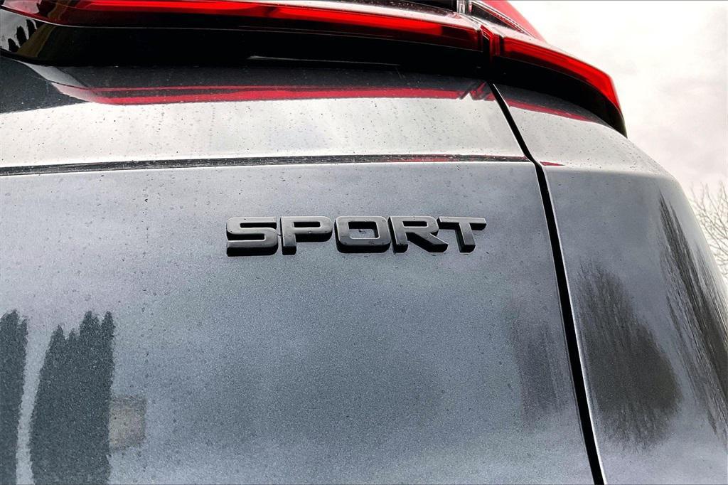 new 2026 Honda CR-V Hybrid car, priced at $41,675