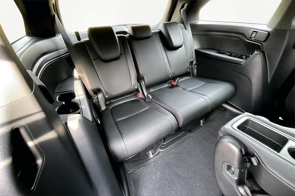 new 2026 Honda Odyssey car, priced at $45,845
