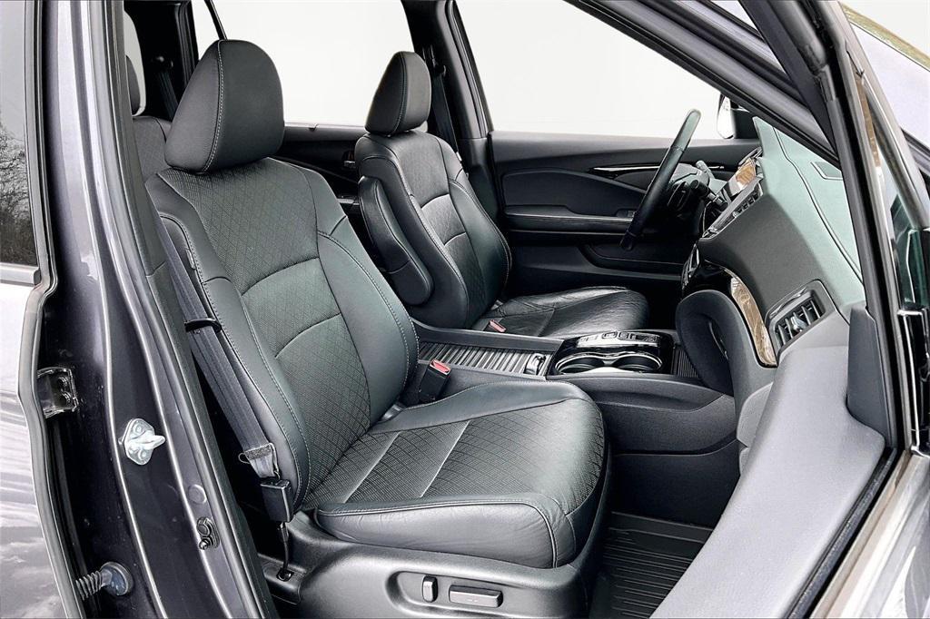 used 2021 Honda Passport car, priced at $31,963