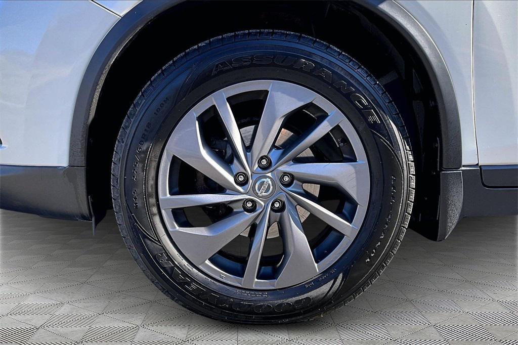 used 2016 Nissan Rogue car, priced at $14,471