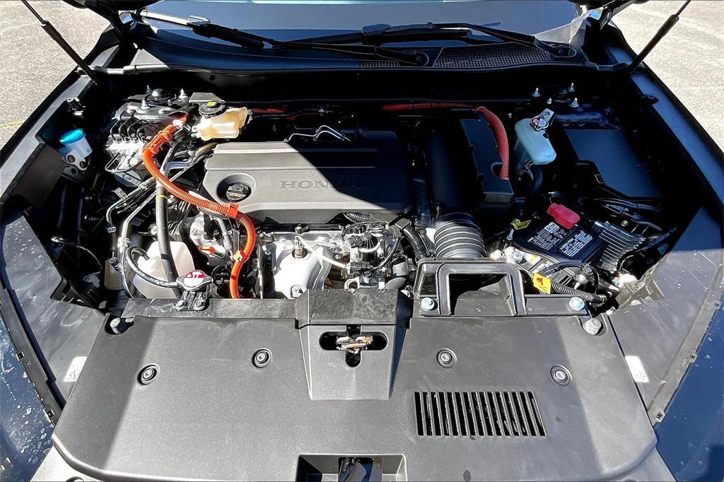 new 2026 Honda CR-V Hybrid car, priced at $41,675