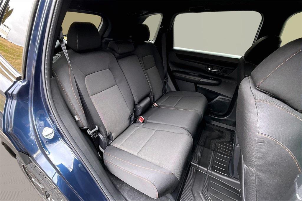 new 2026 Honda CR-V Hybrid car, priced at $40,250