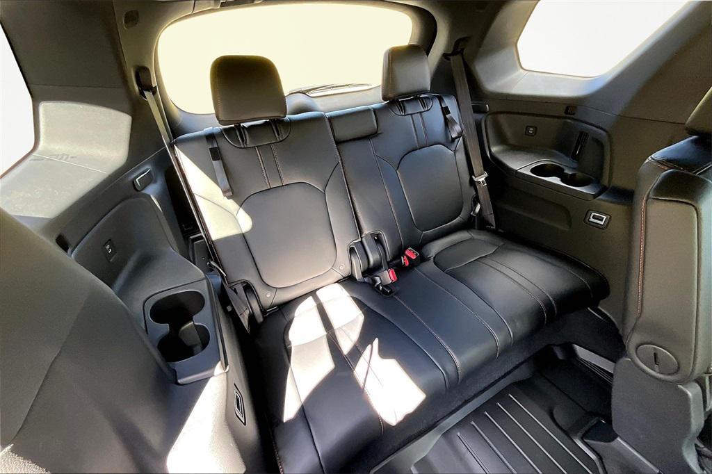 new 2025 Honda Pilot car, priced at $51,350