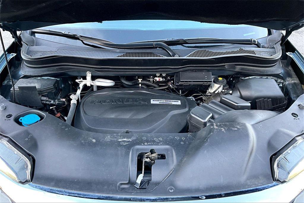 used 2019 Honda Pilot car, priced at $22,484