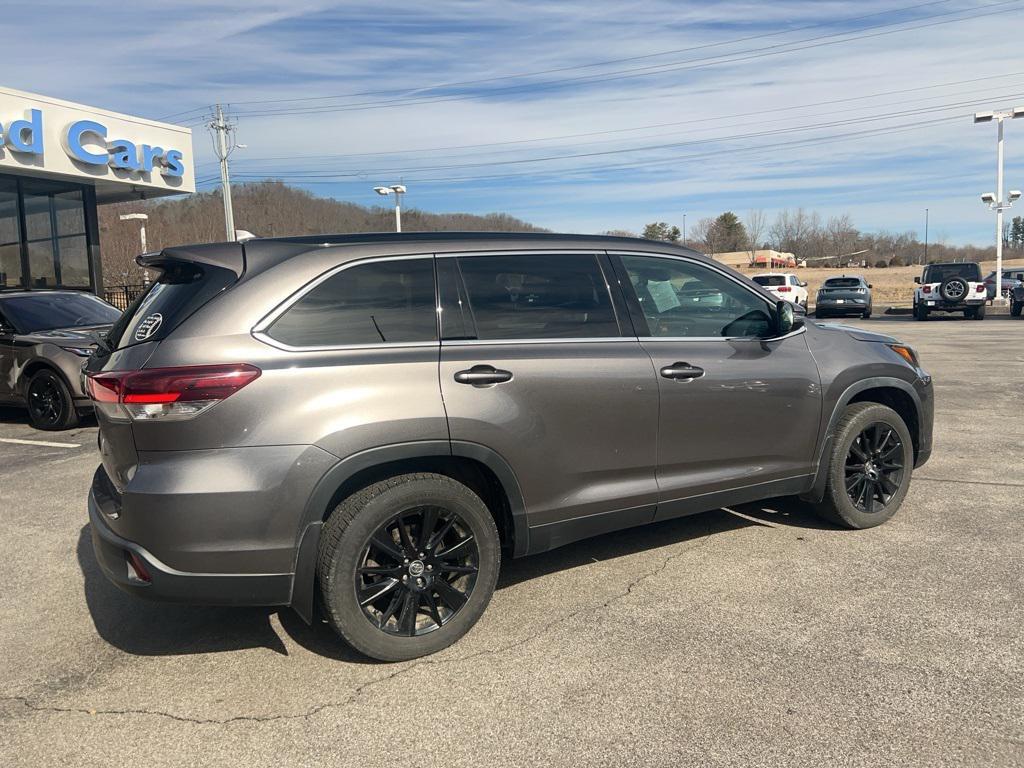 used 2019 Toyota Highlander car, priced at $19,863