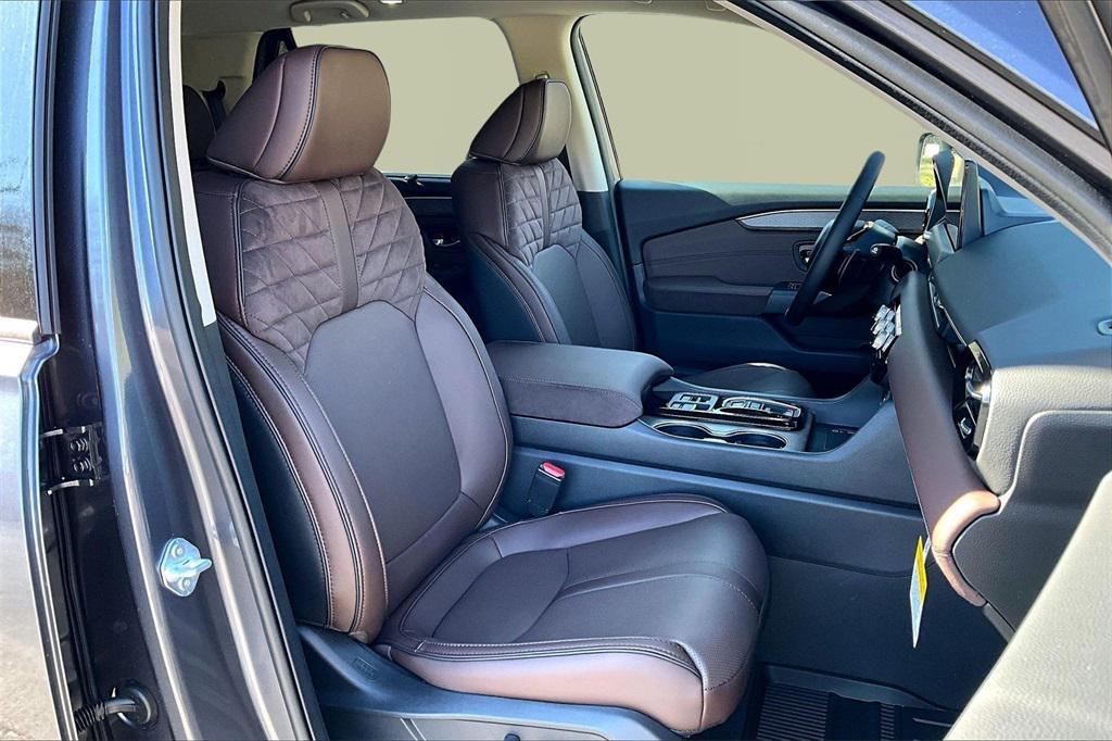 new 2026 Honda Pilot car, priced at $54,990