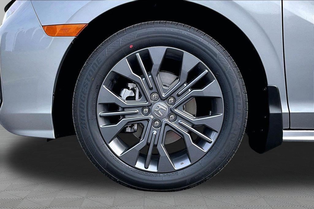 new 2026 Honda Odyssey car, priced at $48,990