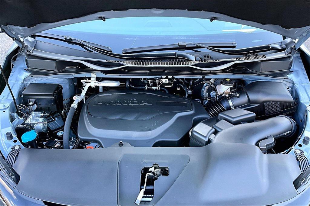 new 2026 Honda Odyssey car, priced at $45,845