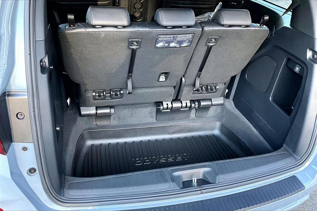 new 2026 Honda Odyssey car, priced at $45,845