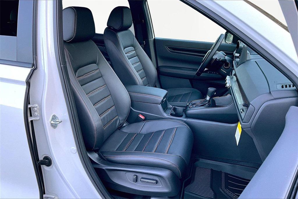 new 2026 Honda CR-V Hybrid car, priced at $42,130