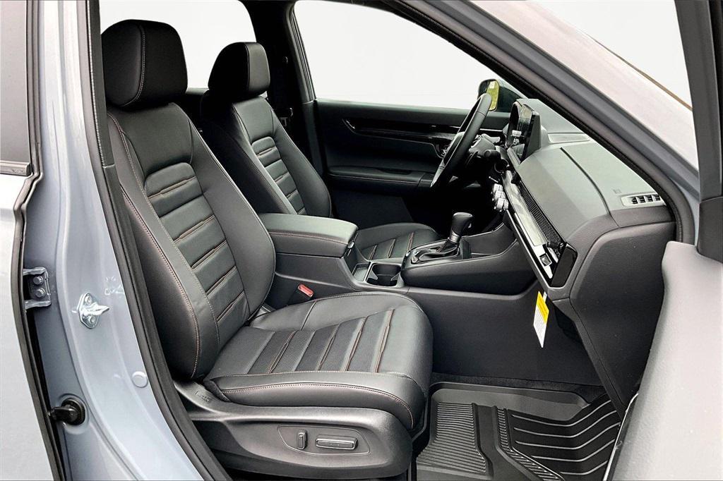 new 2026 Honda CR-V Hybrid car, priced at $44,155