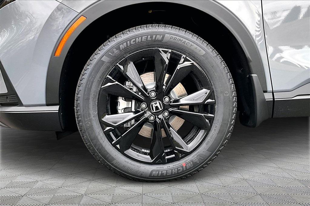 new 2026 Honda CR-V Hybrid car, priced at $44,155