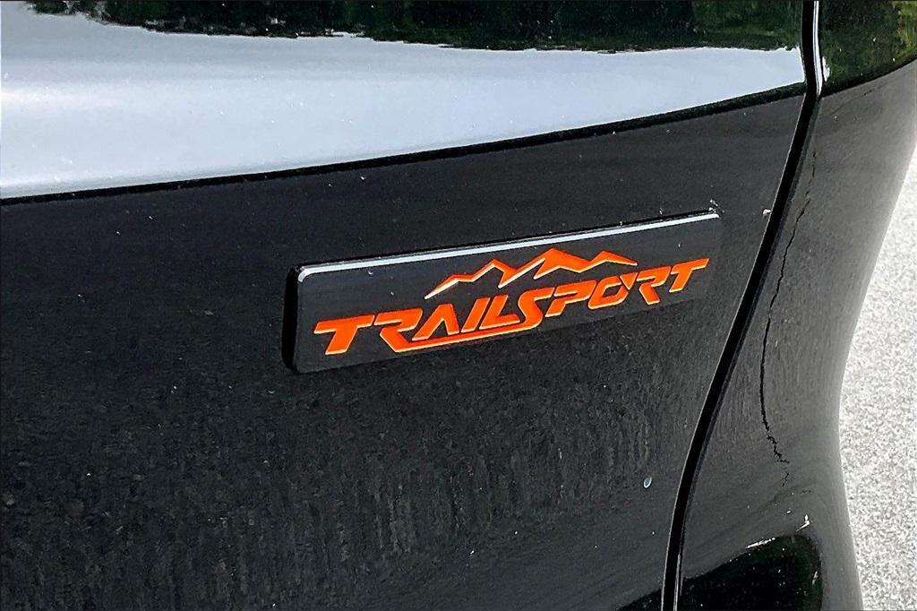 new 2026 Honda CR-V Hybrid car, priced at $40,195