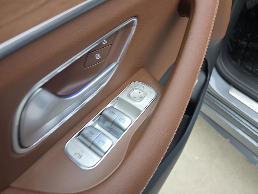 new 2026 Mercedes-Benz GLE 450 car, priced at $81,395