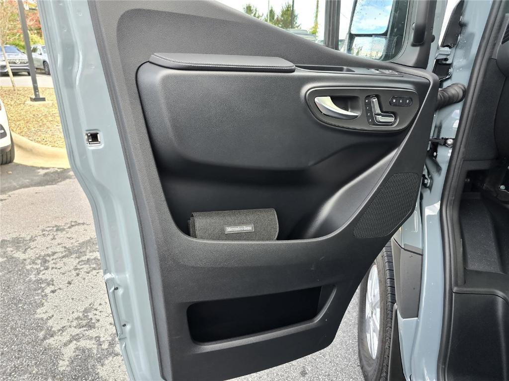 new 2026 Mercedes-Benz Sprinter 2500 car, priced at $75,143