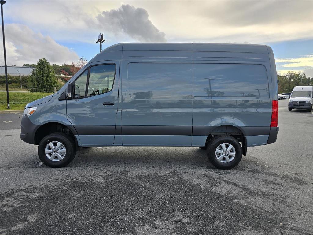 new 2026 Mercedes-Benz Sprinter 2500 car, priced at $75,143