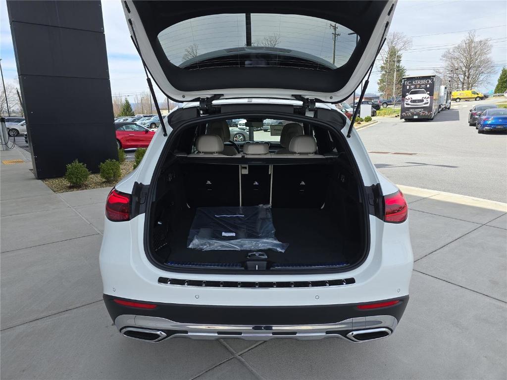 new 2026 Mercedes-Benz GLC 300 car, priced at $55,540