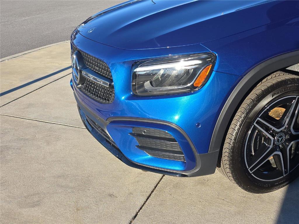 used 2024 Mercedes-Benz GLB 250 car, priced at $33,938