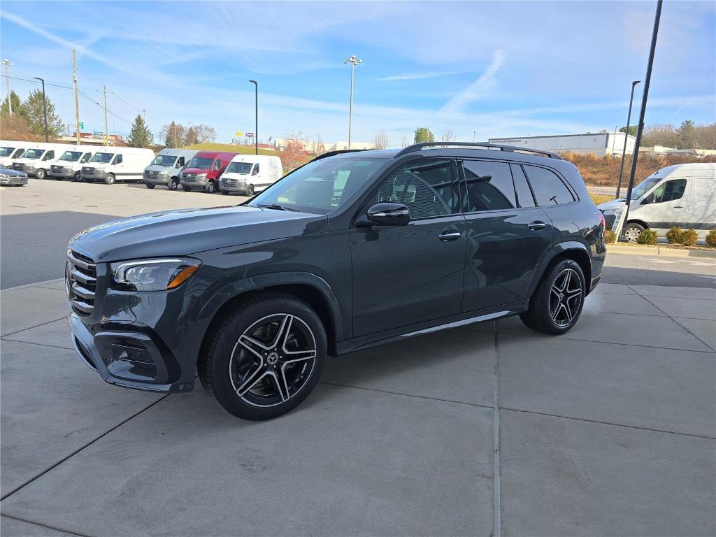 new 2026 Mercedes-Benz GLS 450 car, priced at $97,100