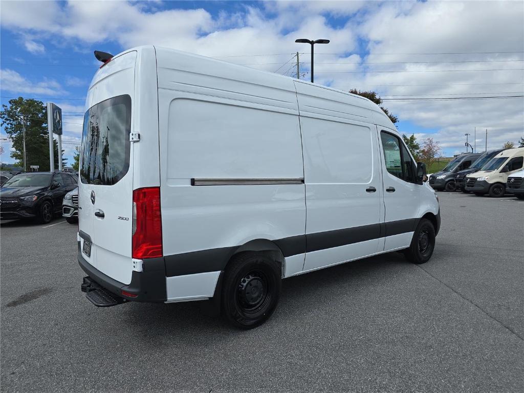 new 2026 Mercedes-Benz Sprinter 2500 car, priced at $70,486