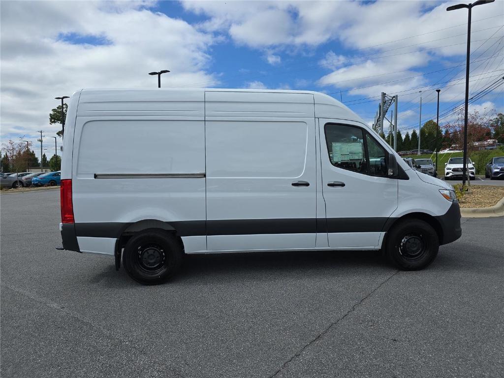 new 2026 Mercedes-Benz Sprinter 2500 car, priced at $70,486