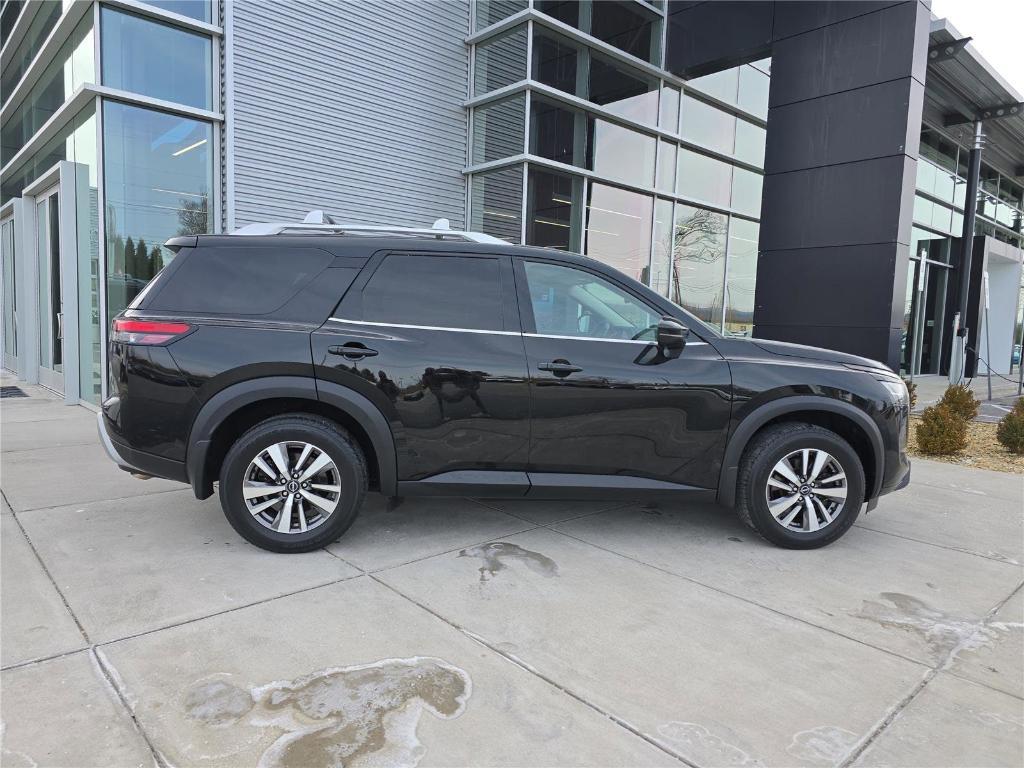 used 2022 Nissan Pathfinder car, priced at $30,499