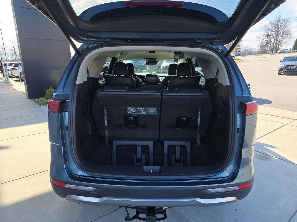 used 2023 Kia Carnival car, priced at $34,937