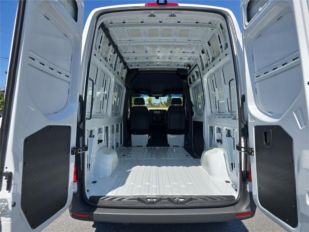 new 2025 Mercedes-Benz Sprinter 2500 car, priced at $62,208