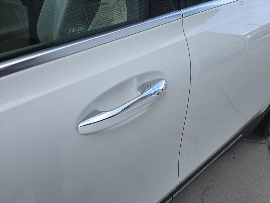 used 2022 Mercedes-Benz GLB 250 car, priced at $27,625