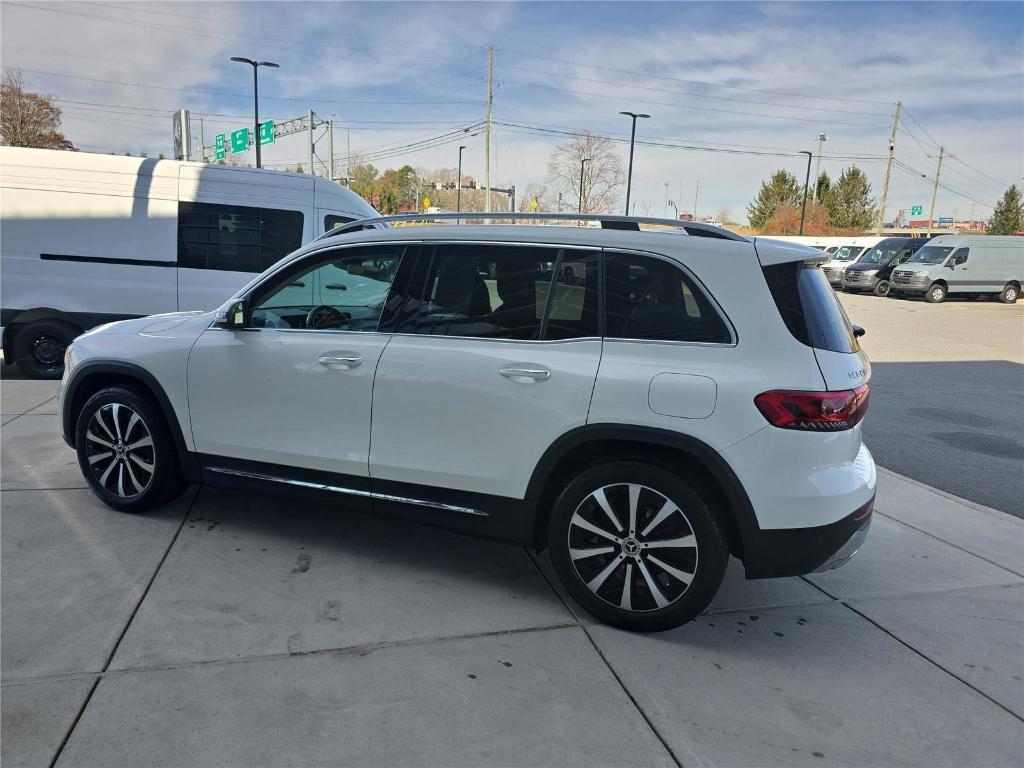 used 2022 Mercedes-Benz GLB 250 car, priced at $27,625