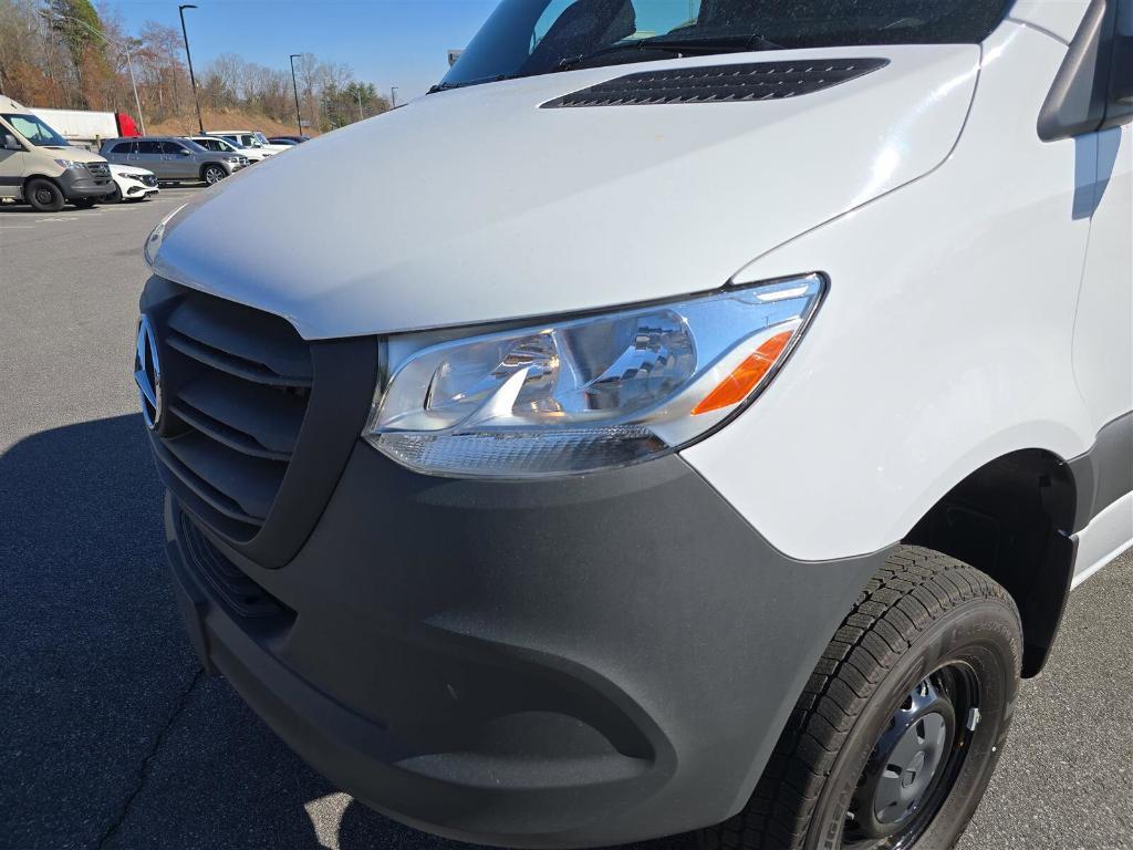 new 2025 Mercedes-Benz Sprinter 2500 car, priced at $69,289