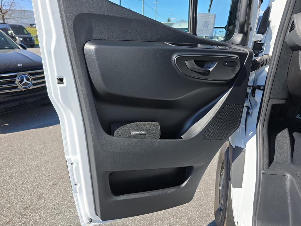 new 2025 Mercedes-Benz Sprinter 2500 car, priced at $69,289