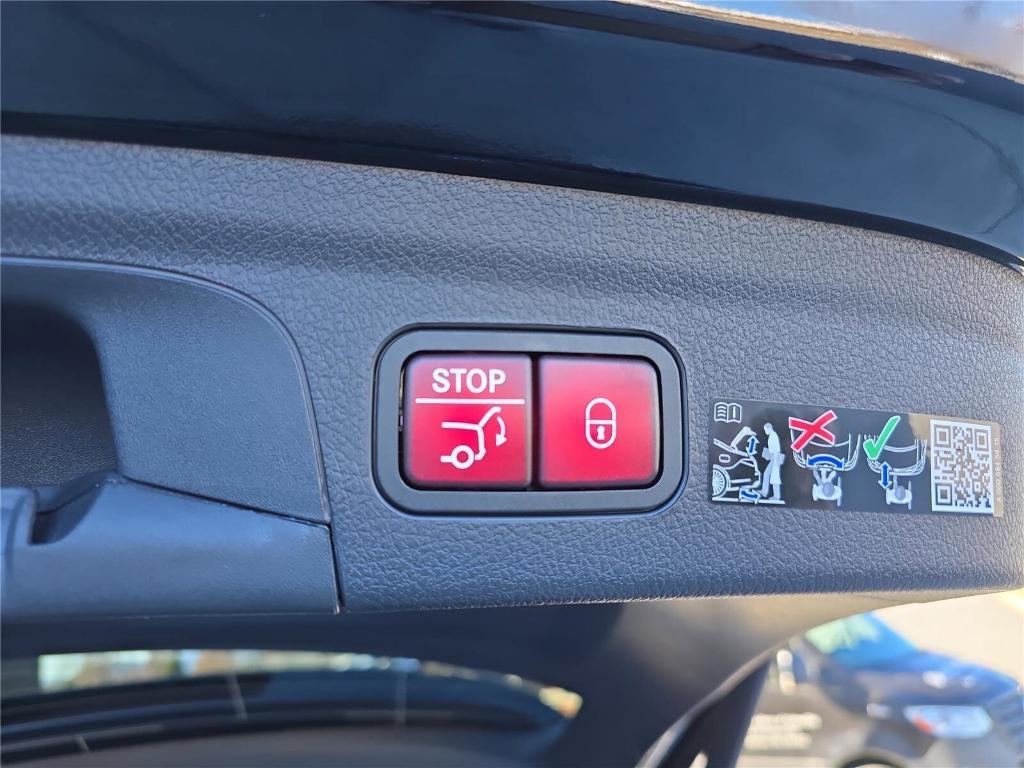 new 2026 Mercedes-Benz GLE 350 car, priced at $79,650