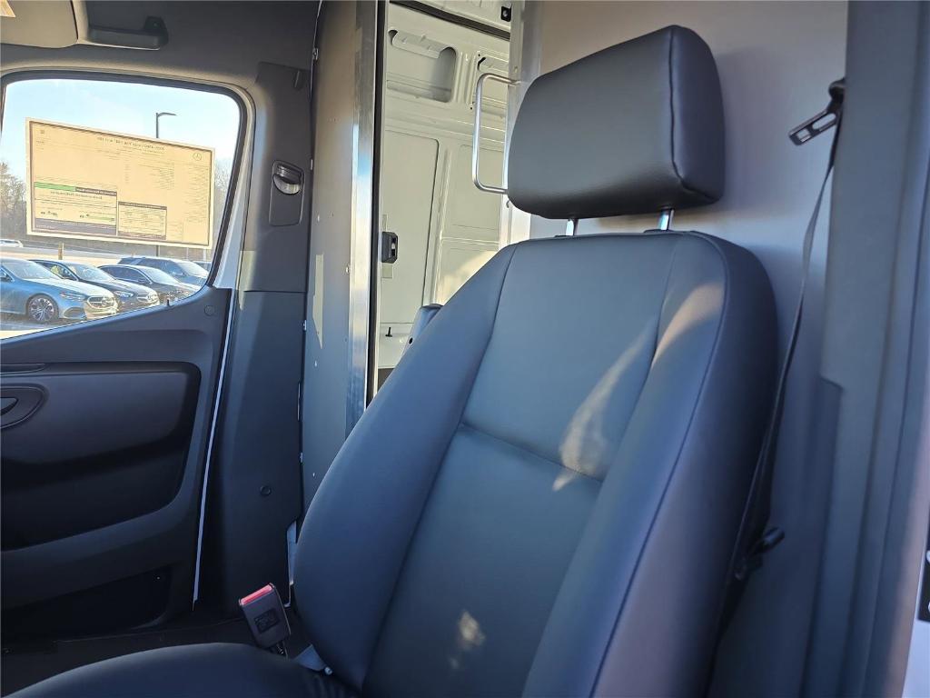 new 2026 Mercedes-Benz Sprinter 2500 car, priced at $76,609