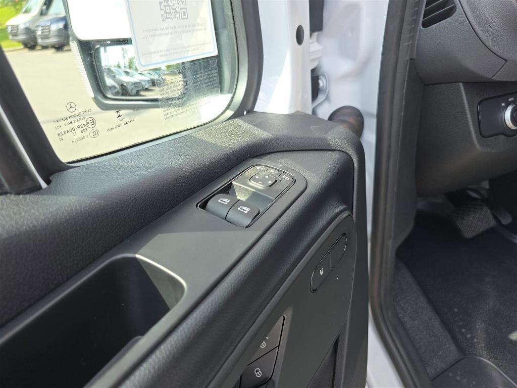 new 2025 Mercedes-Benz Sprinter 2500 car, priced at $66,011