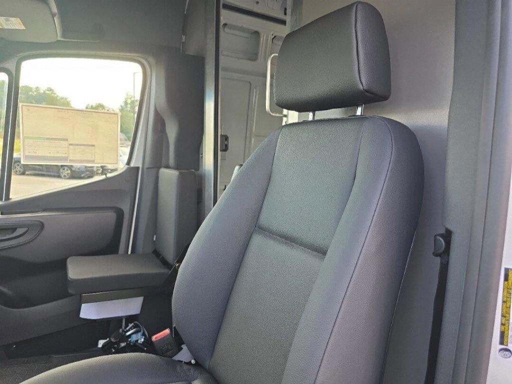 new 2026 Mercedes-Benz Sprinter 2500 car, priced at $70,486