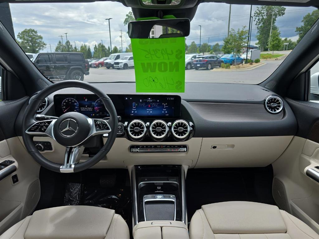 used 2025 Mercedes-Benz GLA 250 car, priced at $43,990